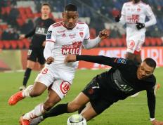 摩纳哥客场不敌布雷斯特，遭遇失利的简单介绍