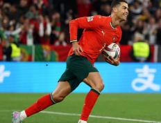 C罗在湖人比赛中大比分获胜，表现优异引发热议！的简单介绍