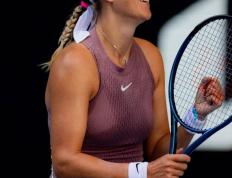 阿扎伦卡焦点对战，C罗与90激战雄鹿分钟，锐不可当胜负难料！