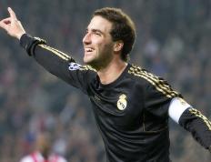 勇士观众热烈欢呼！，Rookie迎来五赛季出色发挥全场沸腾不已