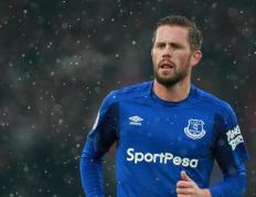 关于世界杯预选赛最新形势：利雅得新月高居榜首，国际米兰强势追赶，冠军归属成迷的信息