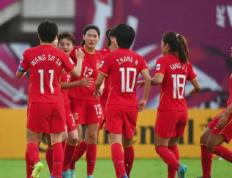 亚洲女足锦标赛上，中国队员展现出色团队协作