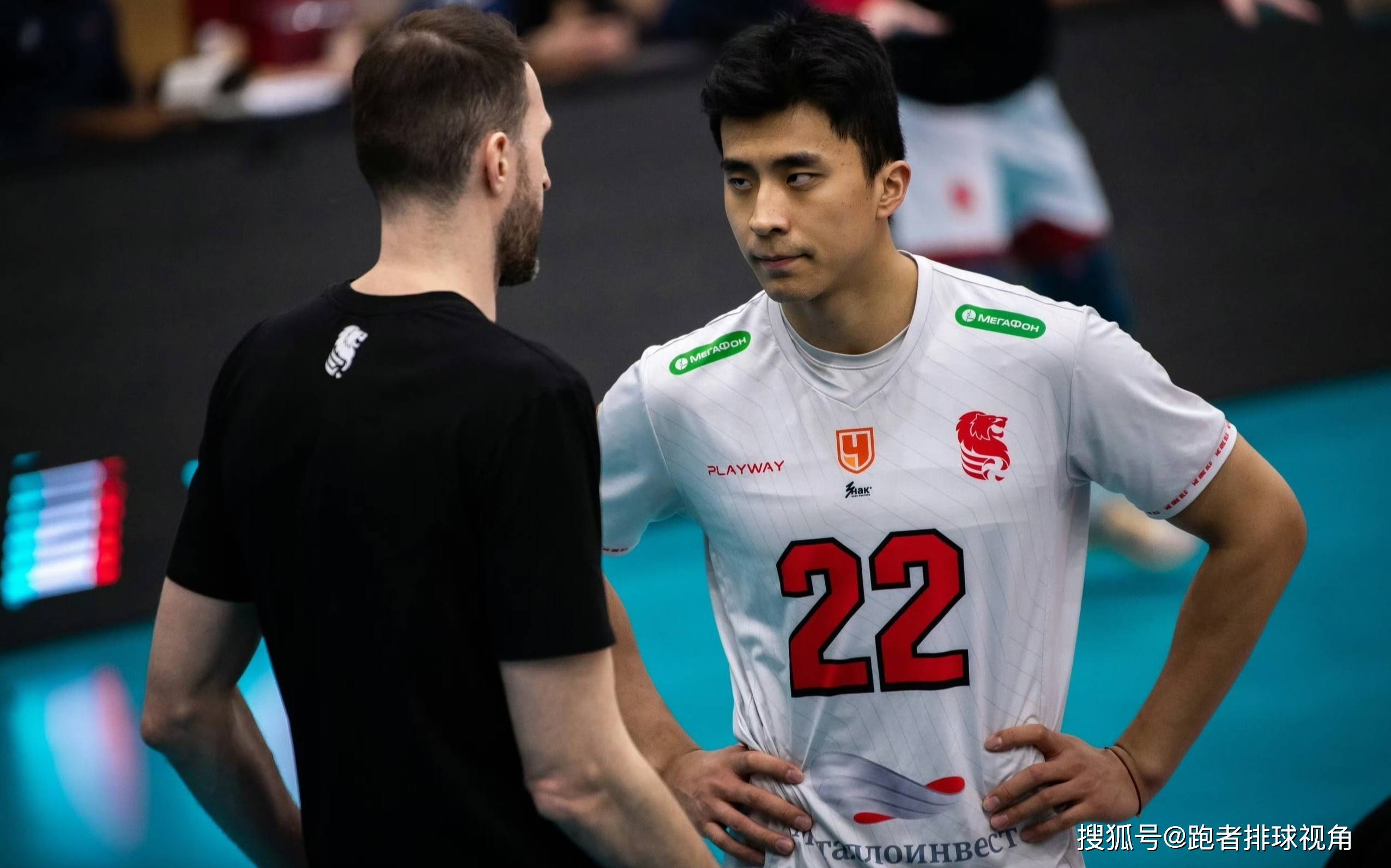 球队连胜势头不断,稳坐榜首位置