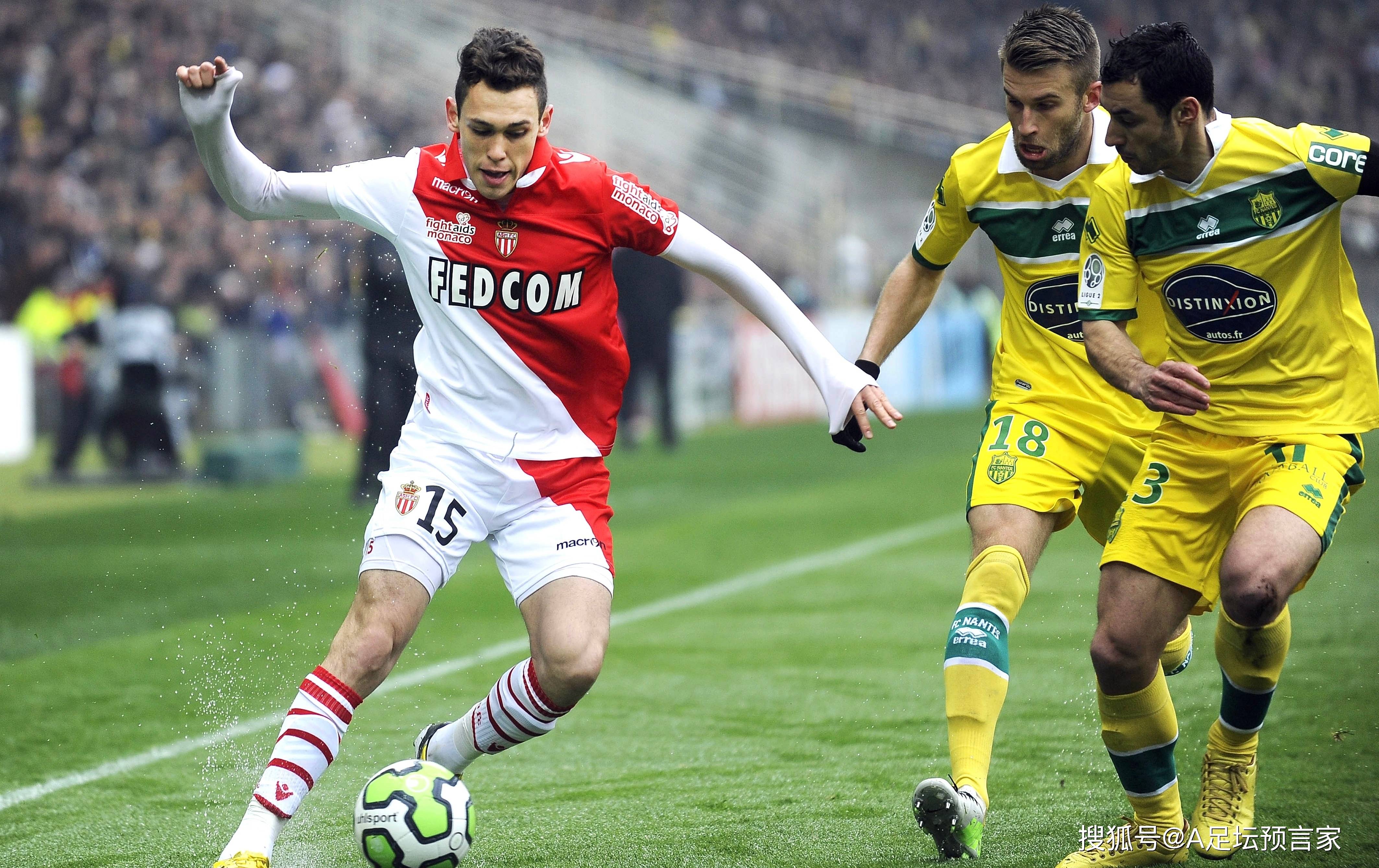 图卢兹球员努力拼搏，为球队赢得胜利贡献力量的简单介绍